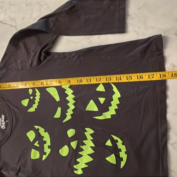 Kids Halloween t shirt Osh Kosh Original Size 7 Kids Unisex - Glow in the Dark - Picture 7 of 8